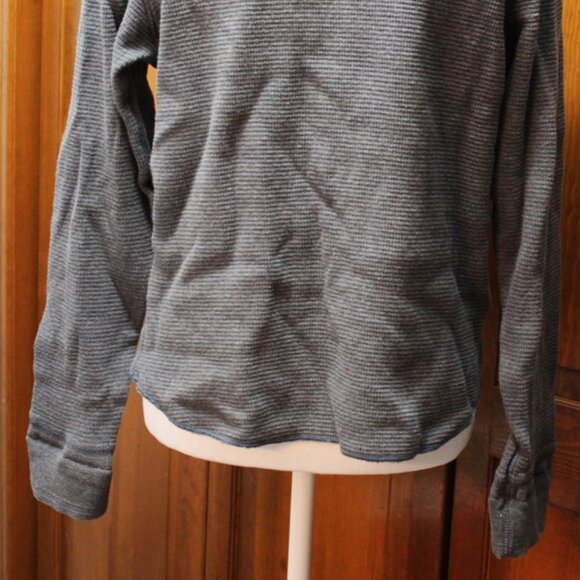 Top - Picture 4 of 6